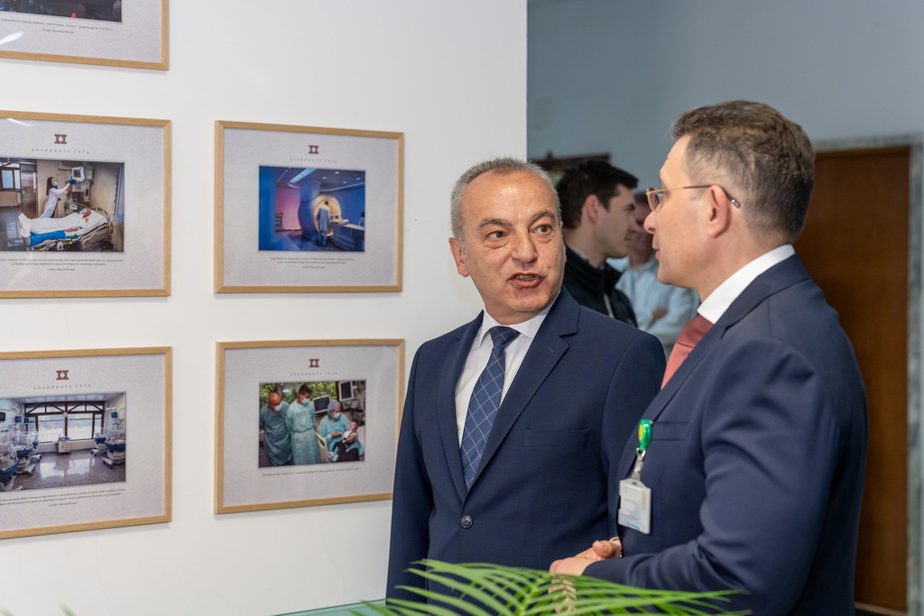 Болница „Лозенец“ получи почетния знак на Президента на Република България по случай 75 години